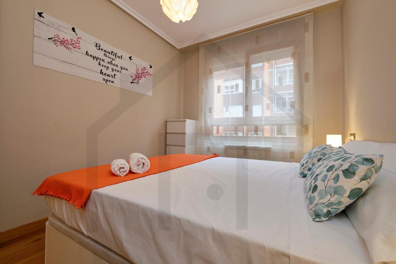 Apartamento Candelaria - Lujo A Un Paso Del Centro Oviedo Bagian luar foto