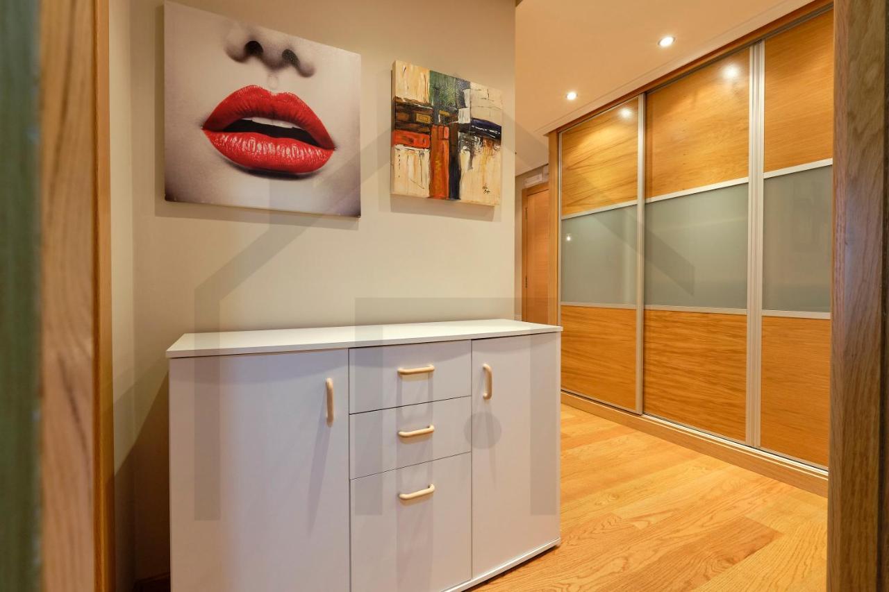 Apartamento Candelaria - Lujo A Un Paso Del Centro Oviedo Bagian luar foto