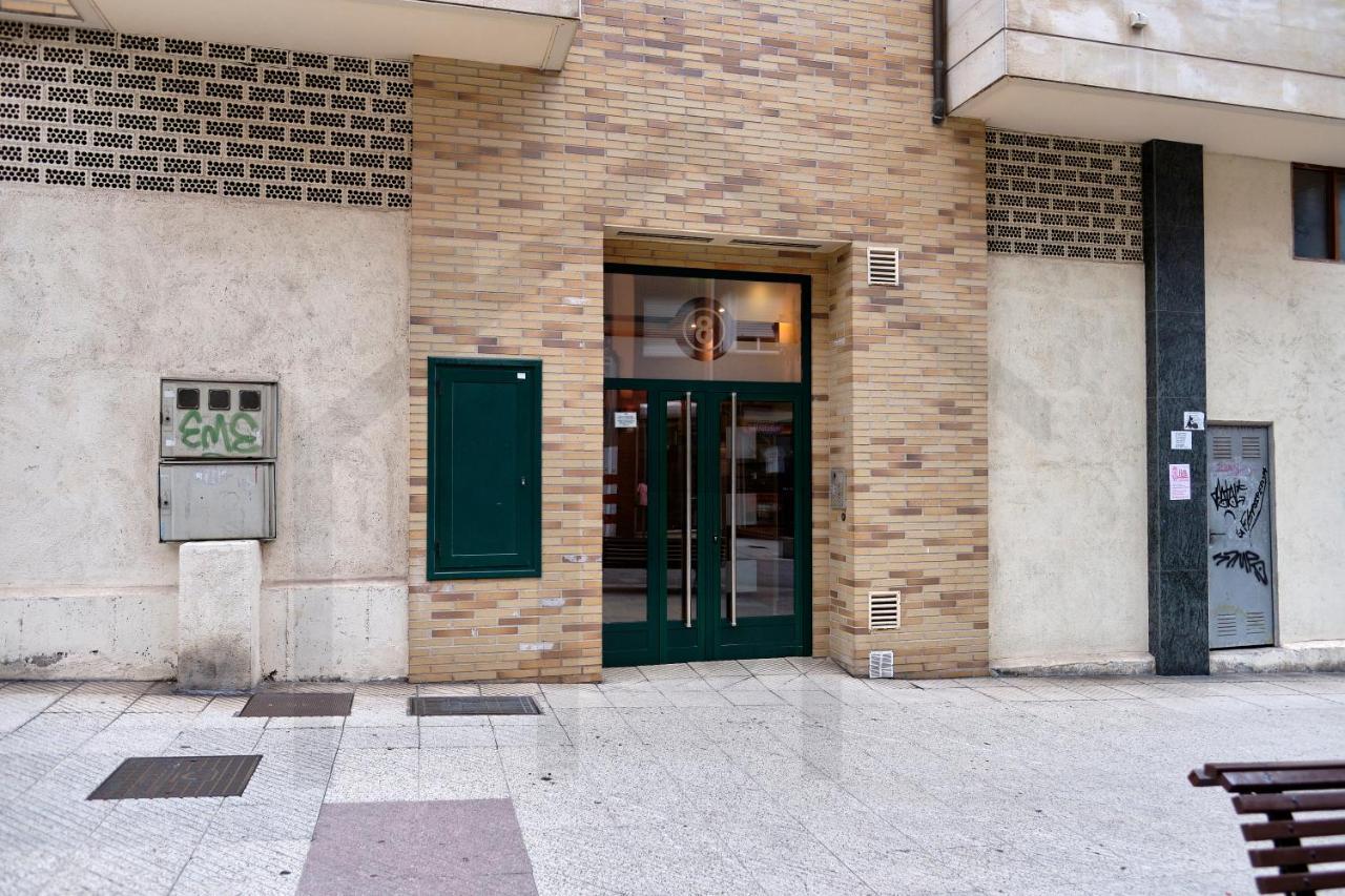 Apartamento Candelaria - Lujo A Un Paso Del Centro Oviedo Bagian luar foto
